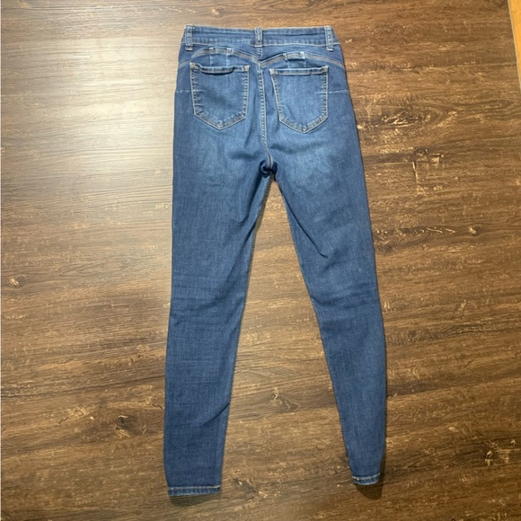 Wax Jeans Sustainable Denim Distressed Rips Woman’s Size 5/27 - Picture 5 of 5